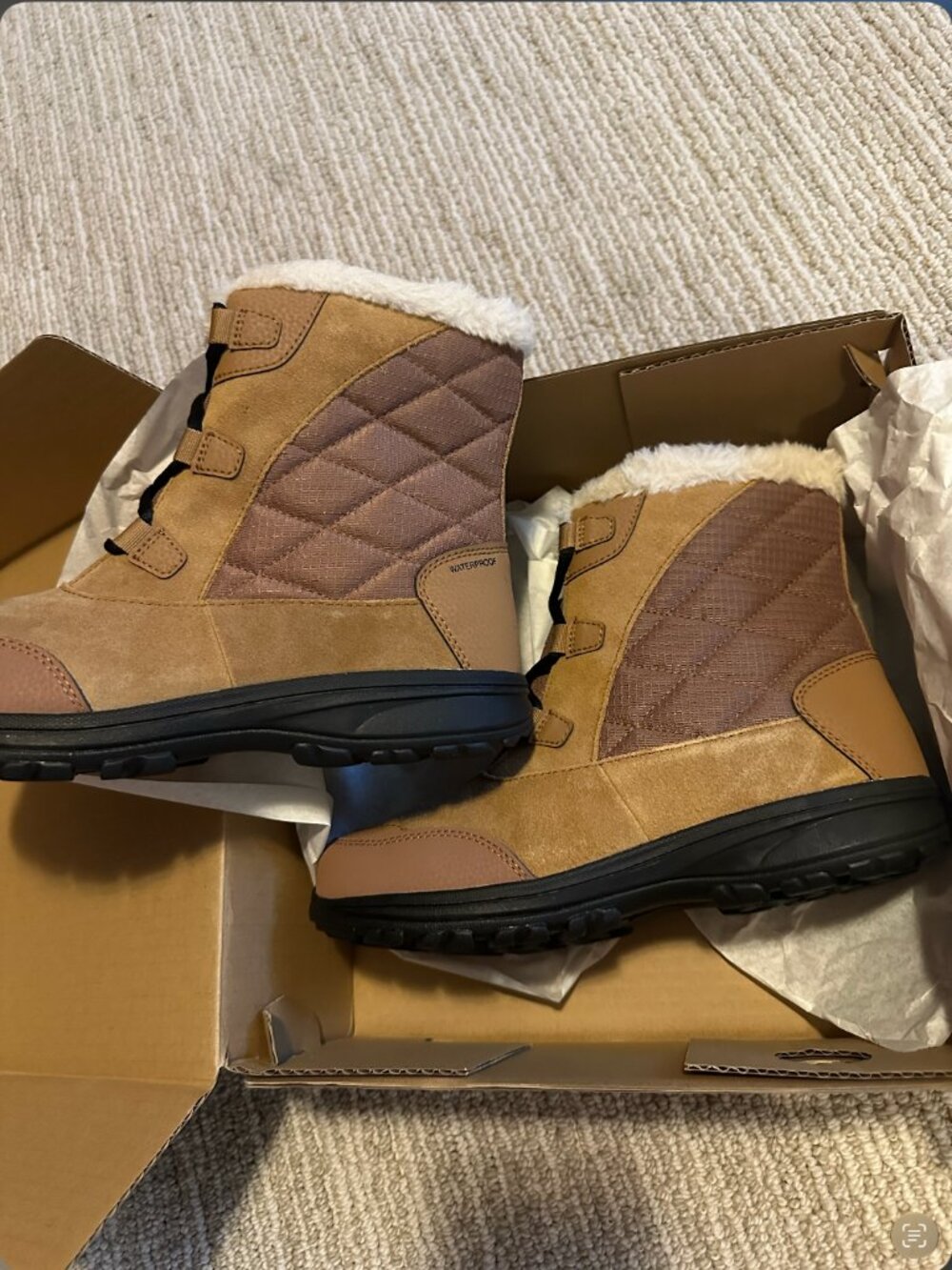 Columbia Women's Ice Maiden Shorty - 8.5